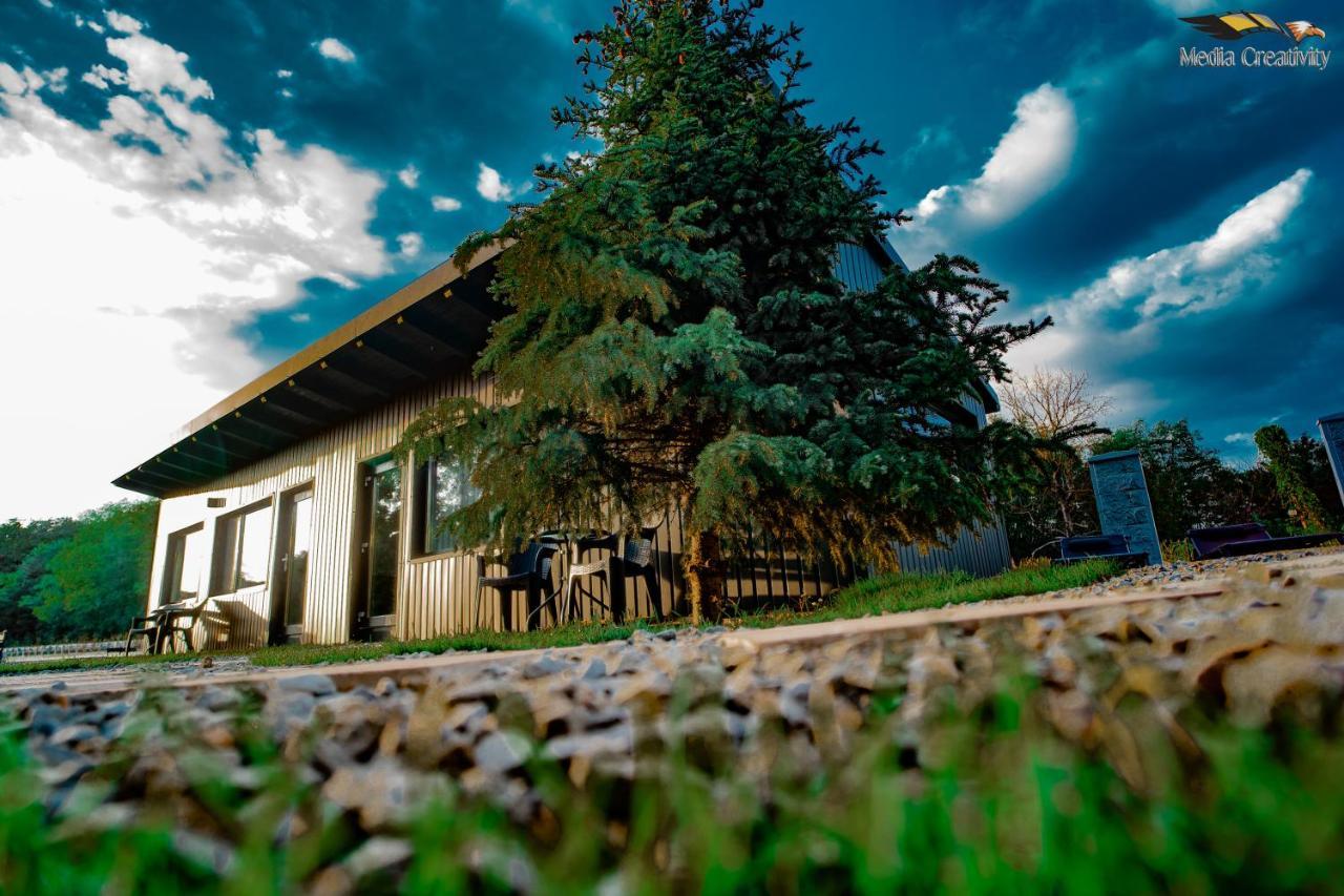 Casa Kaf Villa Sebesel Exterior photo